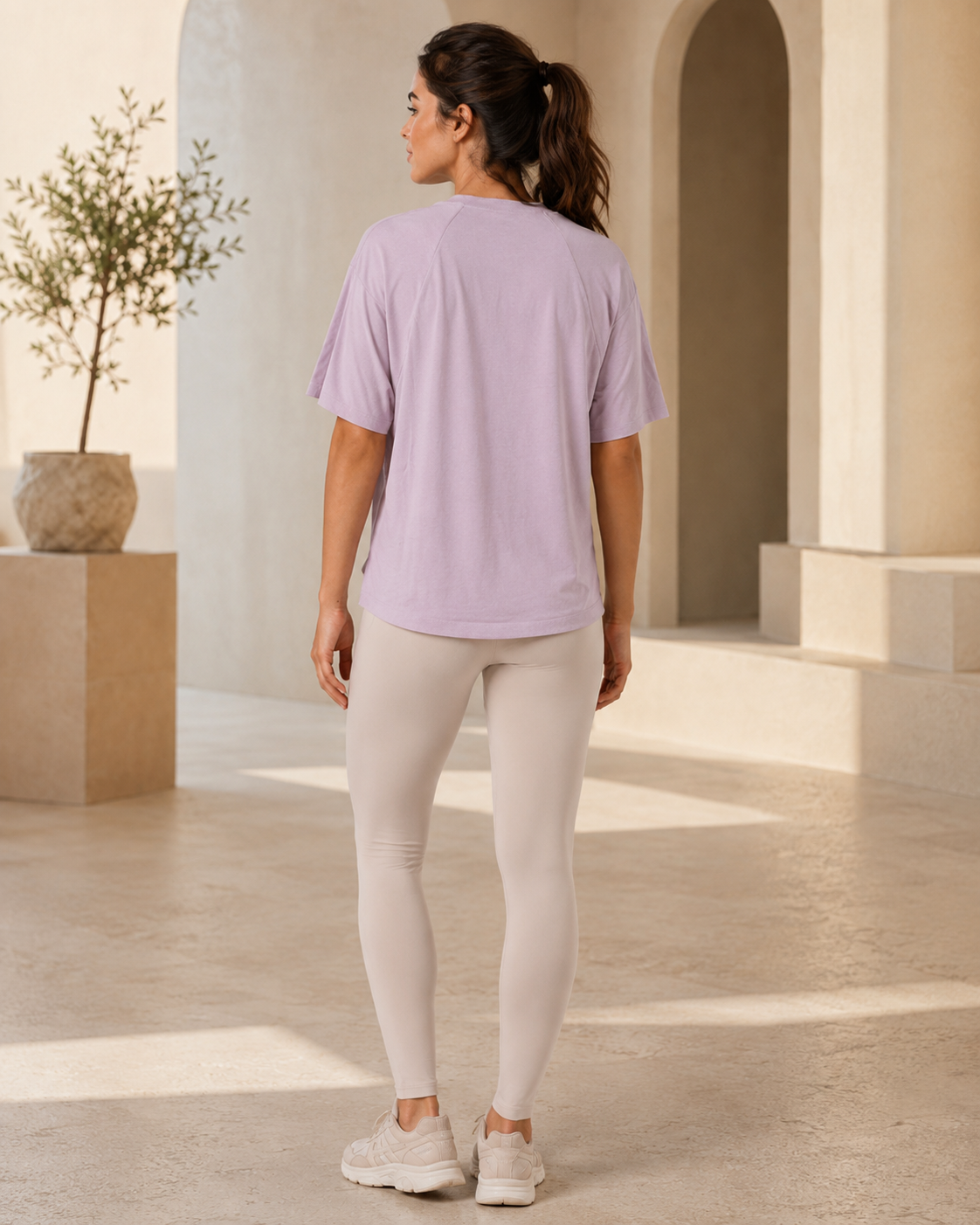 BREEZE TEE - Relaxed Fit Short-Sleeve Athletic Shirt