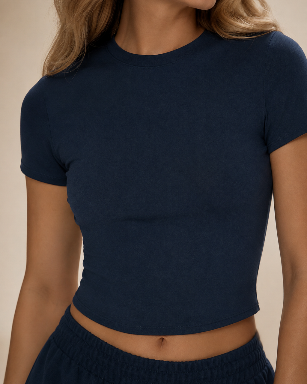 ELYNOVA Everyday Set – Cropped Tee + Wide-Leg Pants