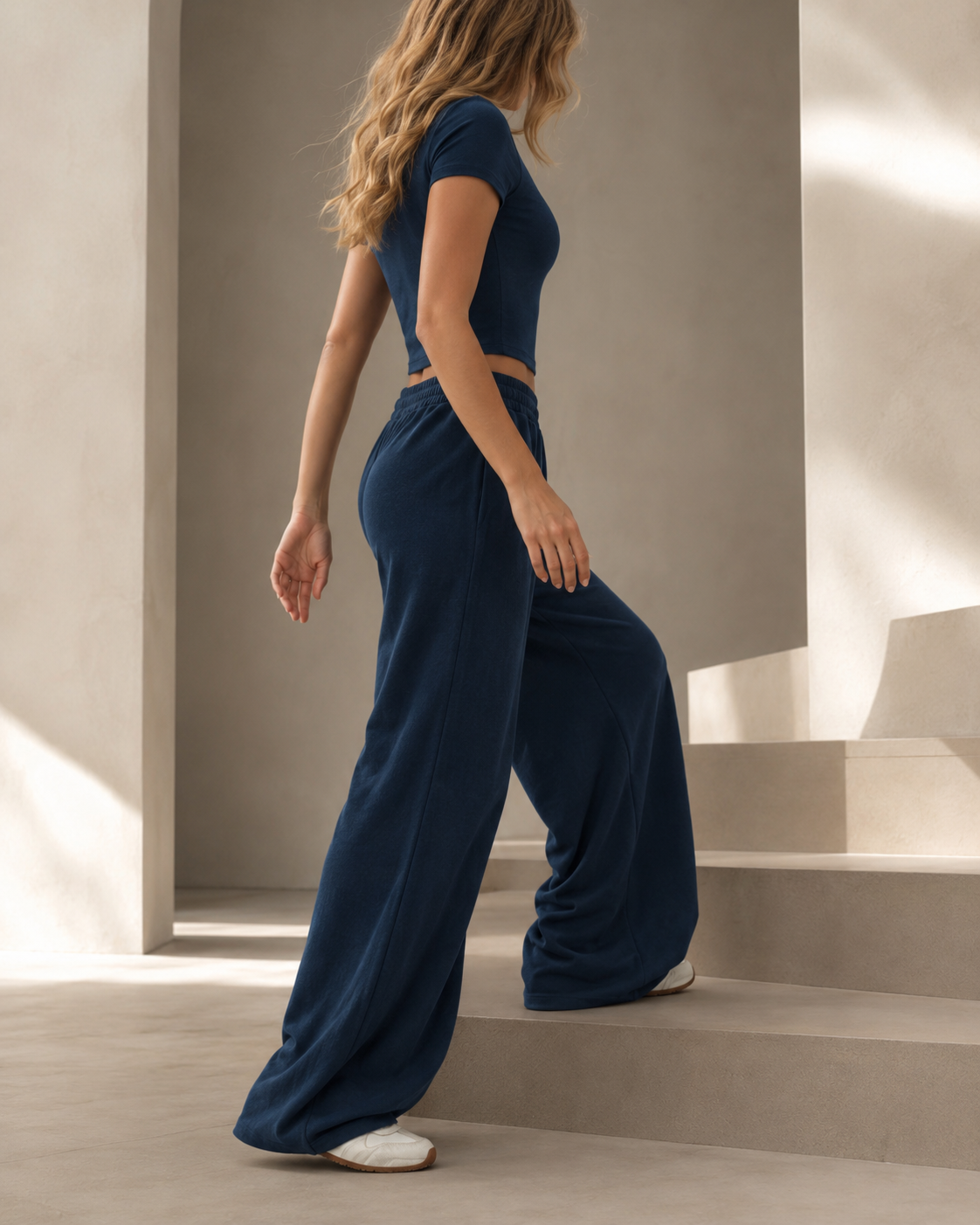ELYNOVA Everyday Set – Cropped Tee + Wide-Leg Pants