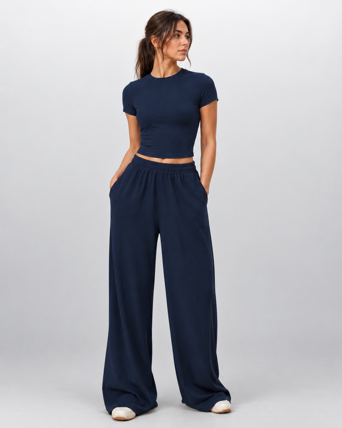 ELYNOVA Everyday Set – Cropped Tee + Wide-Leg Pants